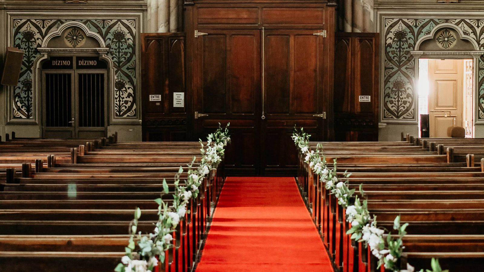 Cerimônia de casamento: tipos, ordem e o que decidir